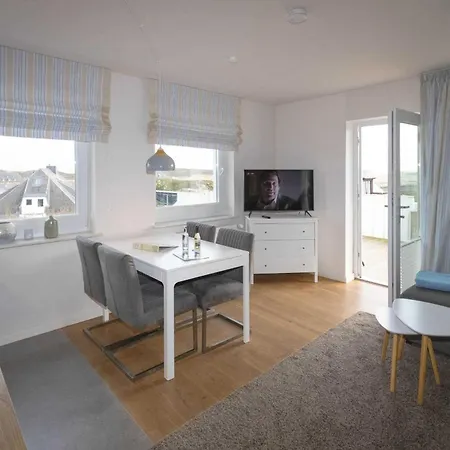 Haus Atair, Strandgut *